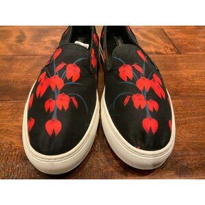 Rachel Zoe Black & Red Floral Patterned Slip Ons Flats, Size 8 (US) NWOB!